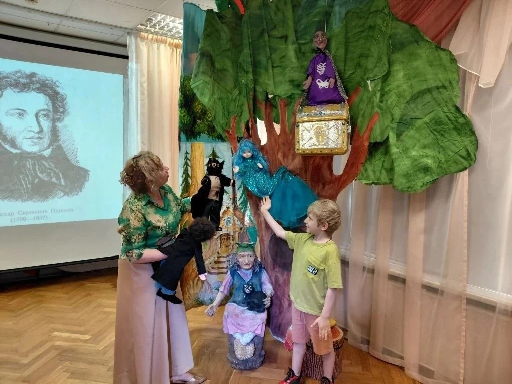 📚 Что за прелесть эти сказки! ✨🎭
🏫 Сегодня в дошкольном отделении МБОУ гимназии № 6 прошло волшеб
