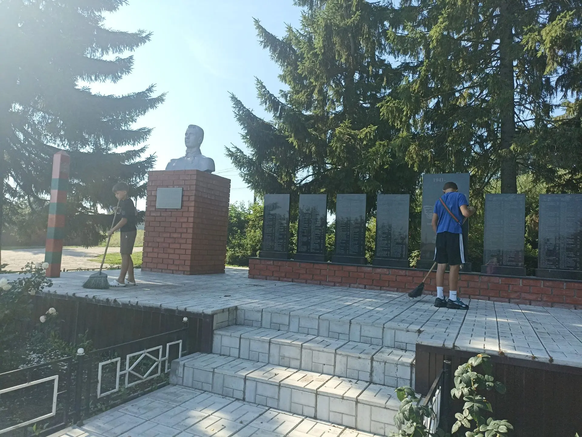 Добро не уходит на каникулы! ✨

Волонтерский отряд «Добрые сердца " школы с. Пушанина продолжает сов