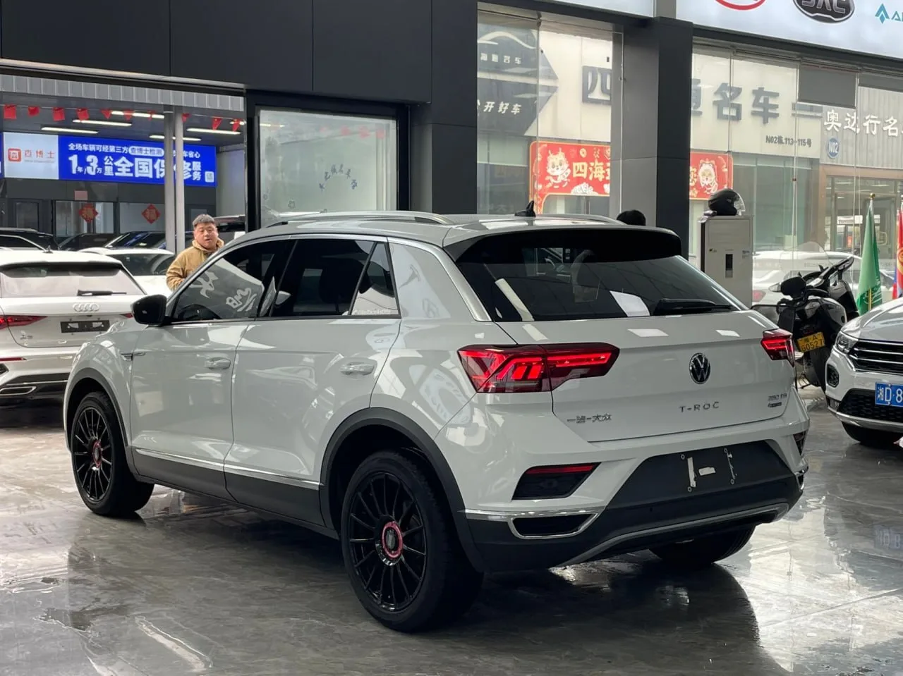 📣В ПРОДАЖЕ 🇨🇳
🚘Volkswagen T-Roc 2021 Facelift 280TSI DSG 4WD Luxury Intelligent Connectivity Edi