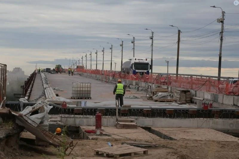 Омские строители грозятся перекрыть мост у Телецентра из-за задержек зарплат

В соцсетях появился по