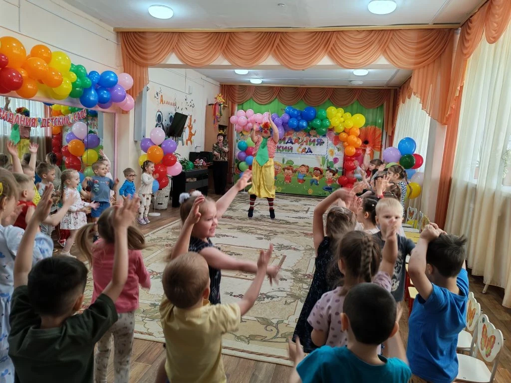 Самый солнечный праздник в нашем «Звоночке»! ☀️

Первое июня — это не просто начало лета, это день, 