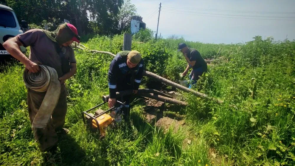 Сегодня за день в д.Майково устранено два порыва на сетях водоснабжения.