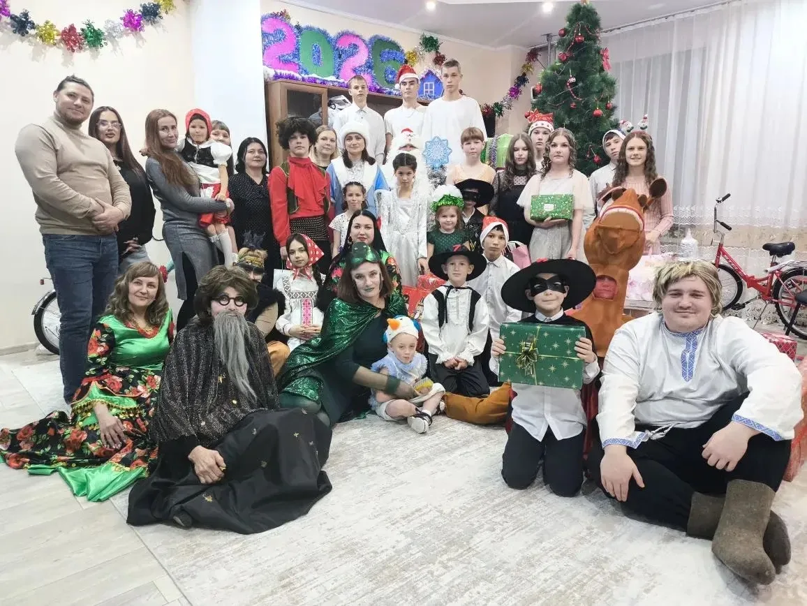 Каждый новый год наши детки ждут с нетерпением, потому что это - время чудес. Мы очень долго к нему 