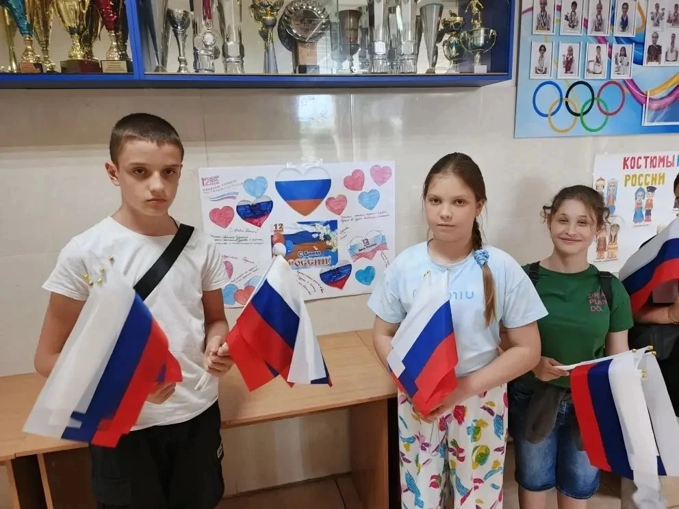 🇷🇺Уважаемые ученики, родители и коллеги! Коллектив педагогов и воспитанников тематической площадки
