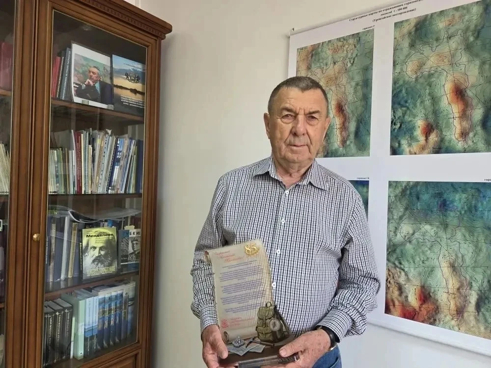 Сегодня свой славный юбилей отмечает заслуженный геолог России, Почетный гражданин Ямала и Тазовског