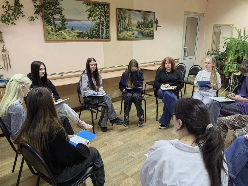«Завод — это не страшно. Завод — это старт»
В колледже прошли профориентационные тренинги «Мой завод