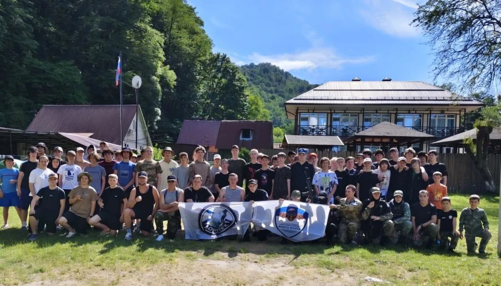 «Вернулись теми, кого отправляли, но лучше» 🔥🏕️💪 

Наши парни снова в строю! Команда юношей 8–10 