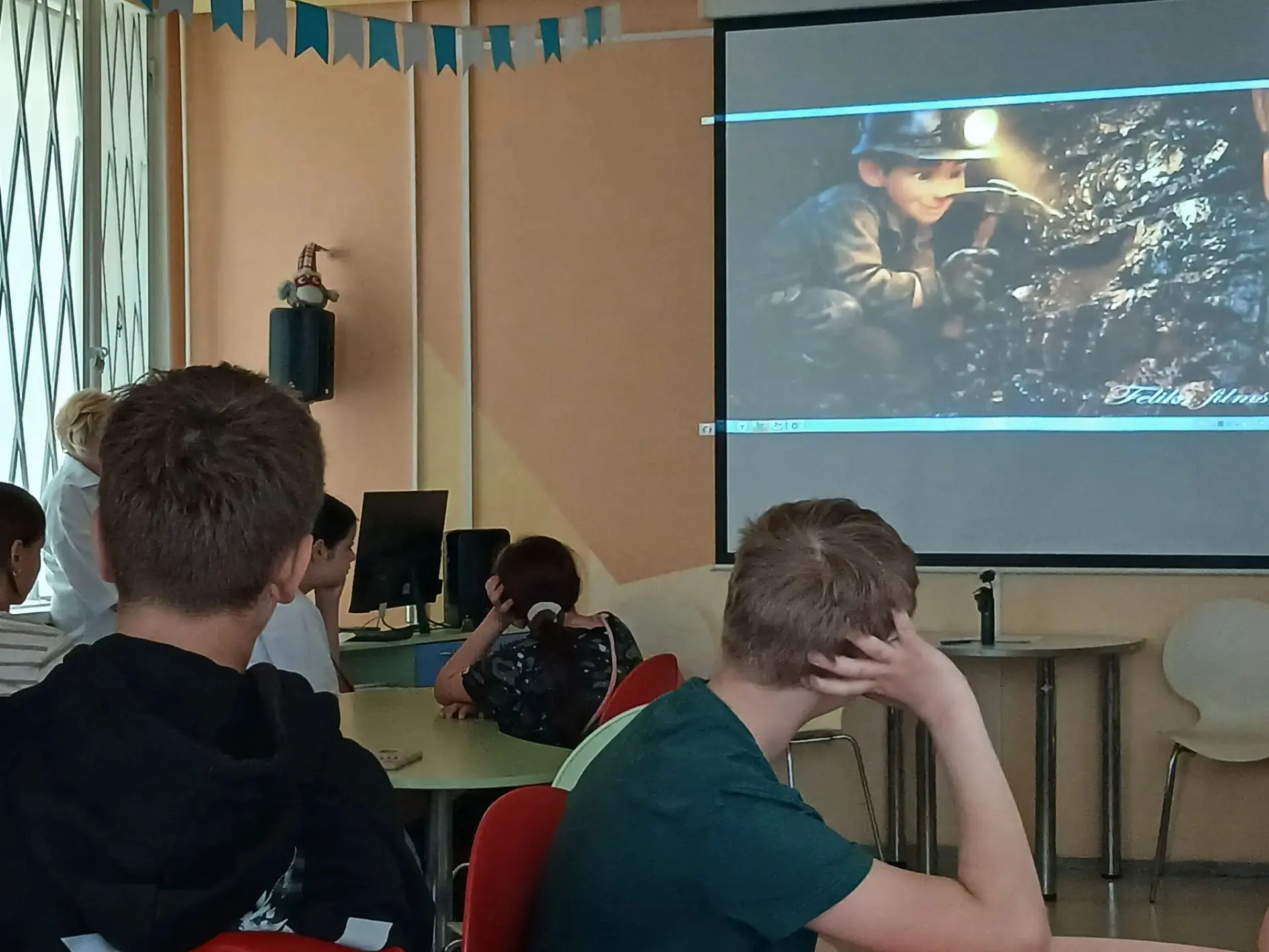 🗺️ Летопись родного края.

Сегодня,23 июня, наш 5 отряд совершил увлекательное путешествие в Центра