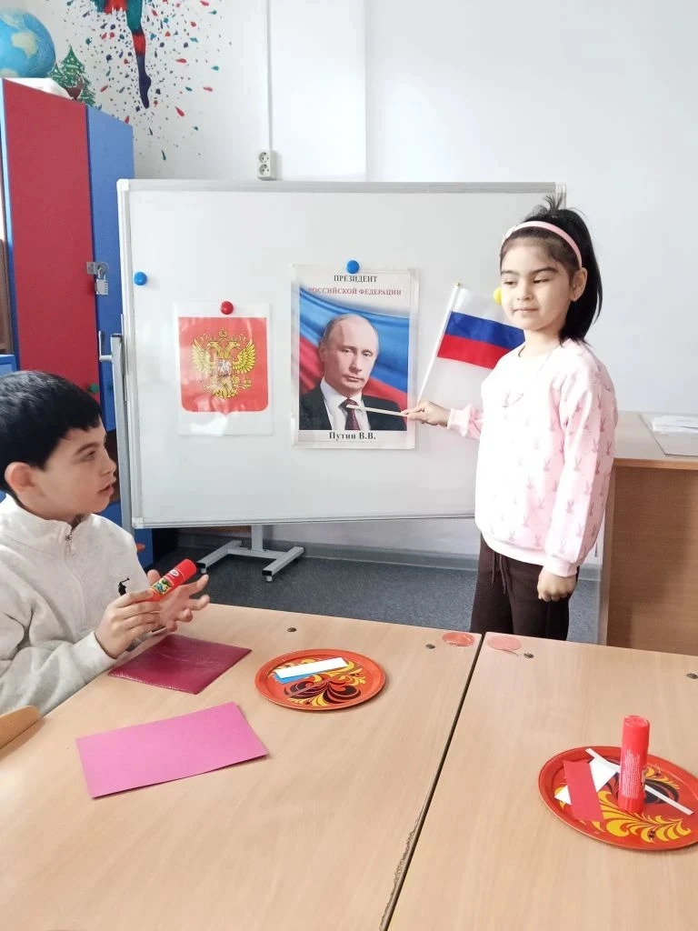 В предверии празднования Дня России в нашем детском саду были проведены следующие мероприятия: темат