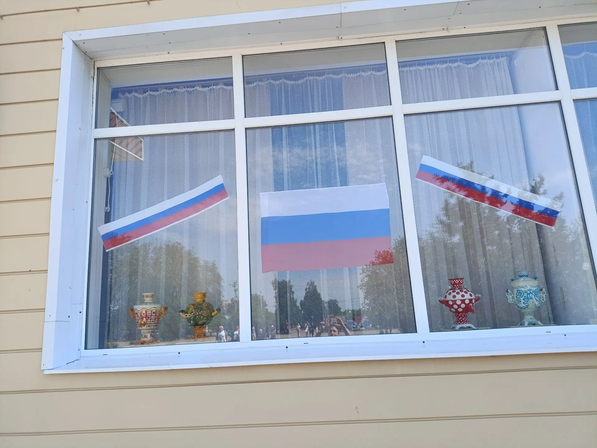 ФЛАГИ РОССИИ
12 июня 2026 года сельский Дом Культуры хутора Кирова присоединился к акции "Флаги Росс