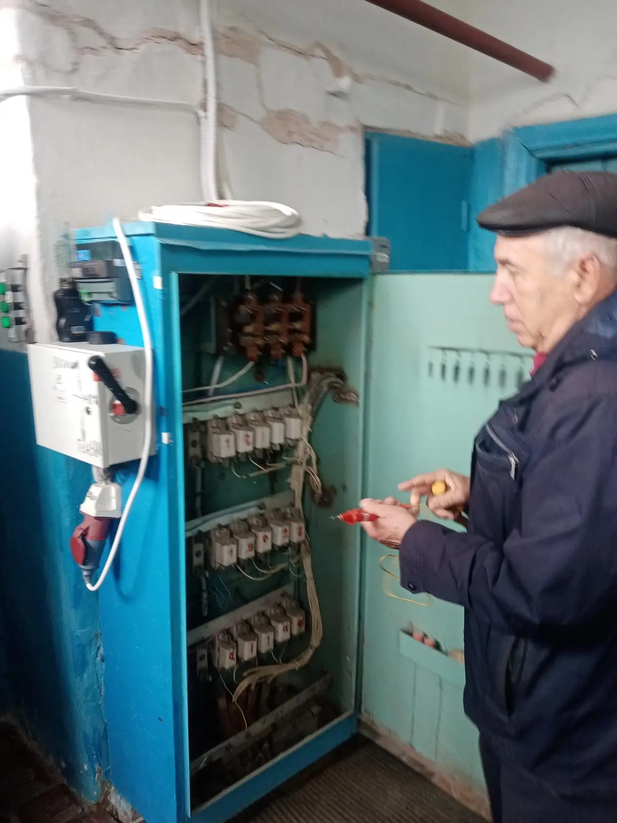 Плановое техническое обслуживание электрощитовой. Котельная в с Сетище.