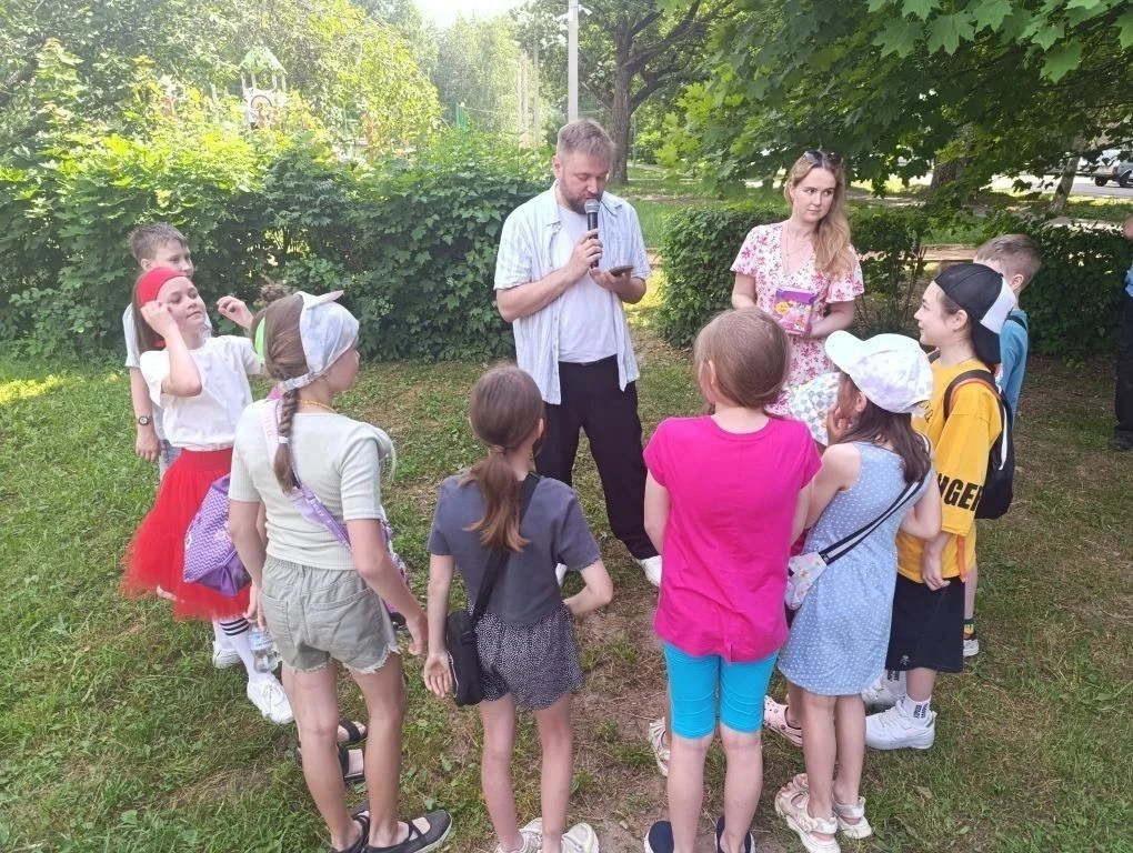 💥 Наши новости. Акция «Сказочный хоровод» В м. о. Чехов 

12 июня, в День России, в парке «Дубки» м