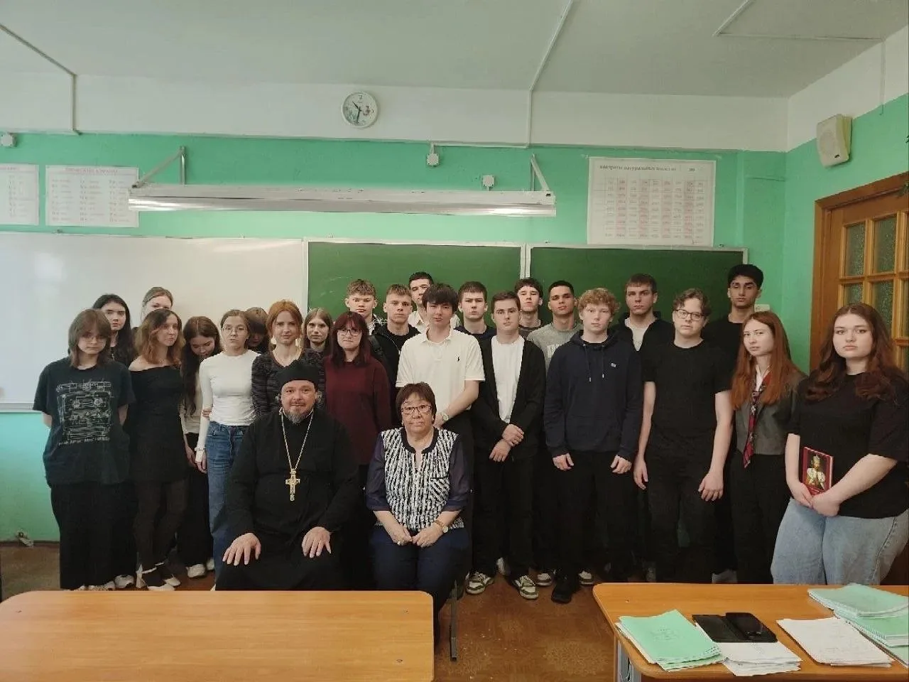 Сегодня, 25 мая, в стенах нашей школы состоялась особенная встреча. К выпускникам 11-х классов прише