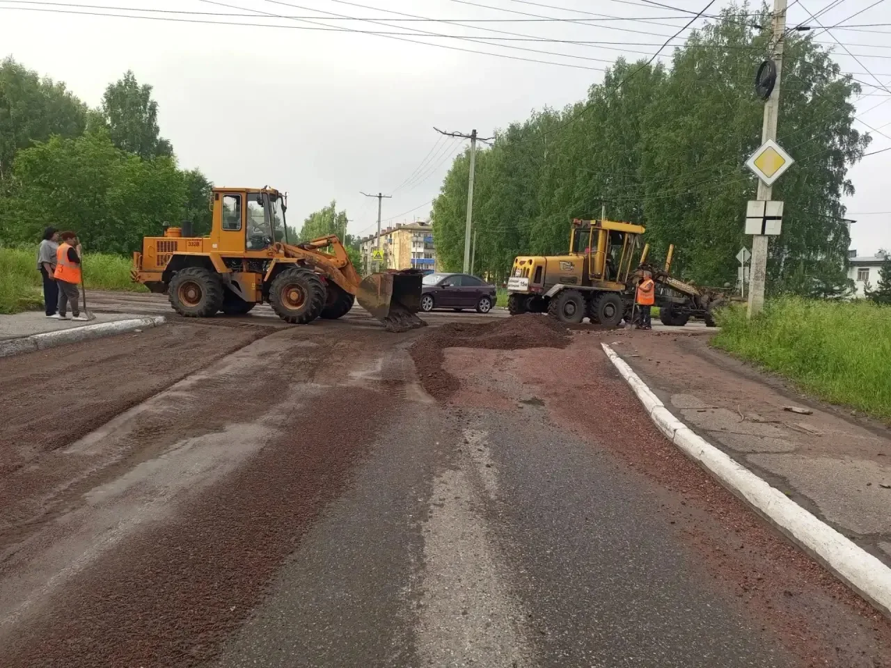 Планируемые работы на 16 июня

📍Осинники
✔️уборка грязи, сливы после дождя по ул. 50 лет Октября, О