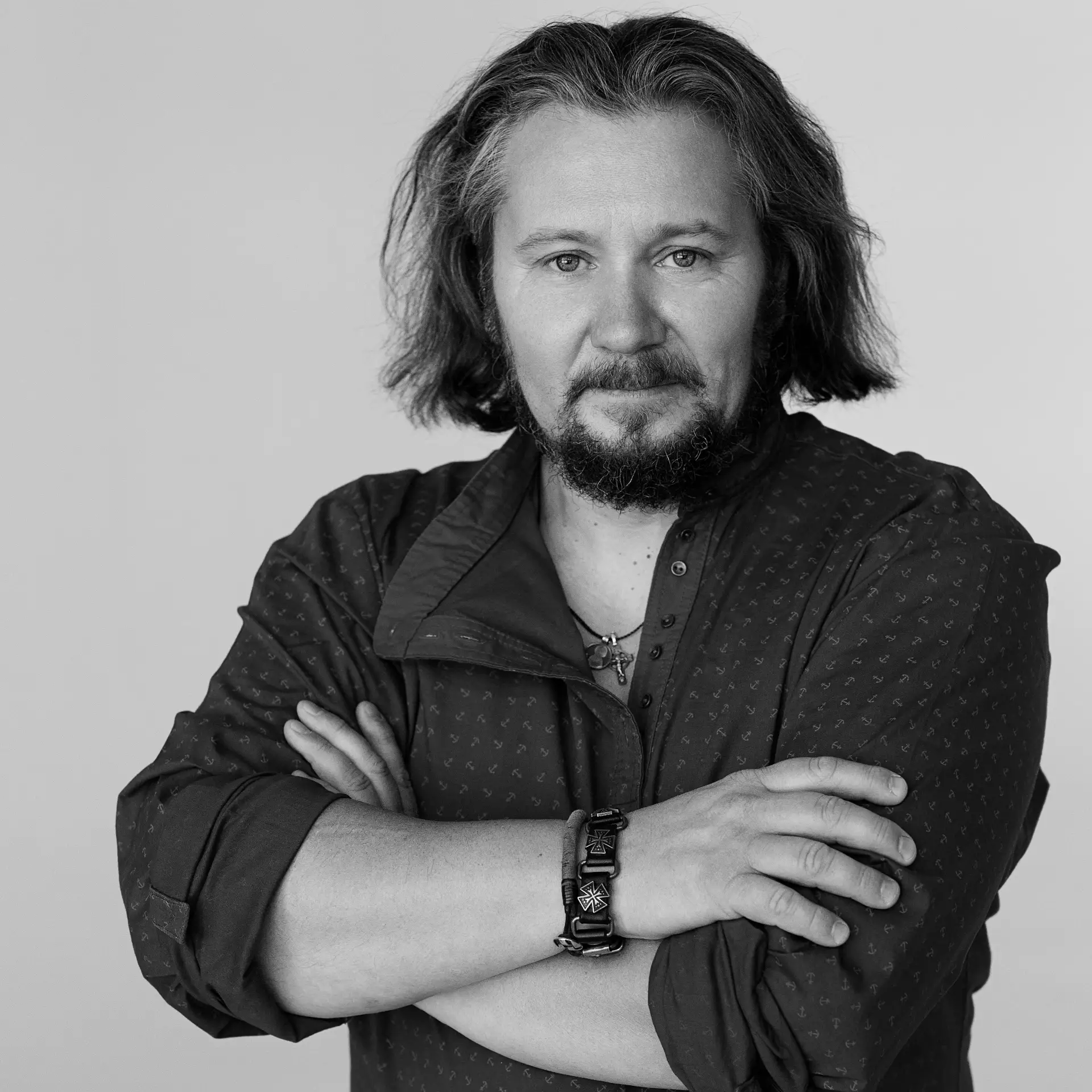 "Здравствуйте, Наталья. Пишет Вам повар Сырников. Я во Владивостоке, удобно подъехать?"

Я тогда нап