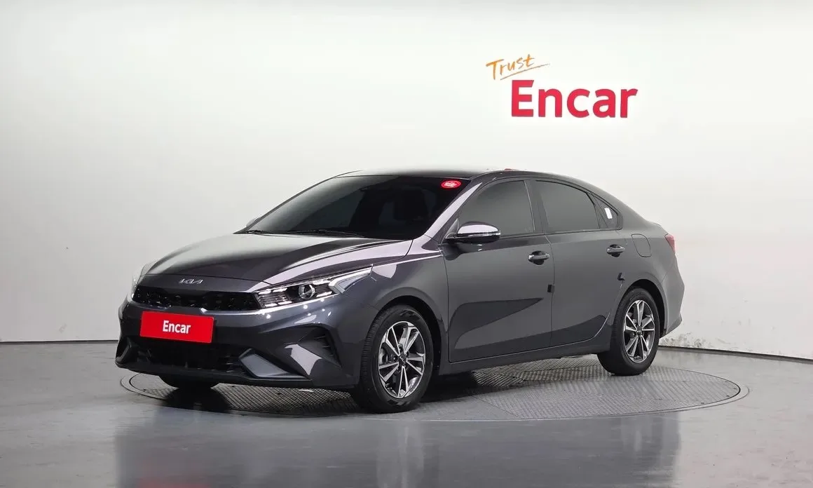 Авто из Южной Кореи‼️

🌟 Kia K3 2023 год👍🏻

▫️1.6 литра (122 л.с) / передний привод
▫️Пробег 46.0