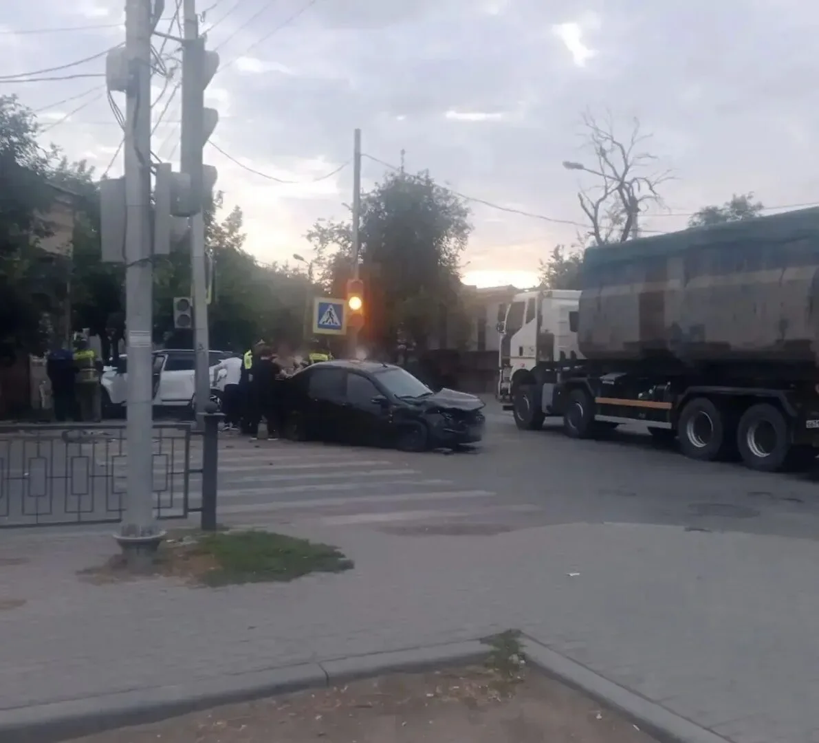 В Астрахани произошло тройное ДТП, пострадали двое детей и мужчина      

Серьезное ДТП произошло се