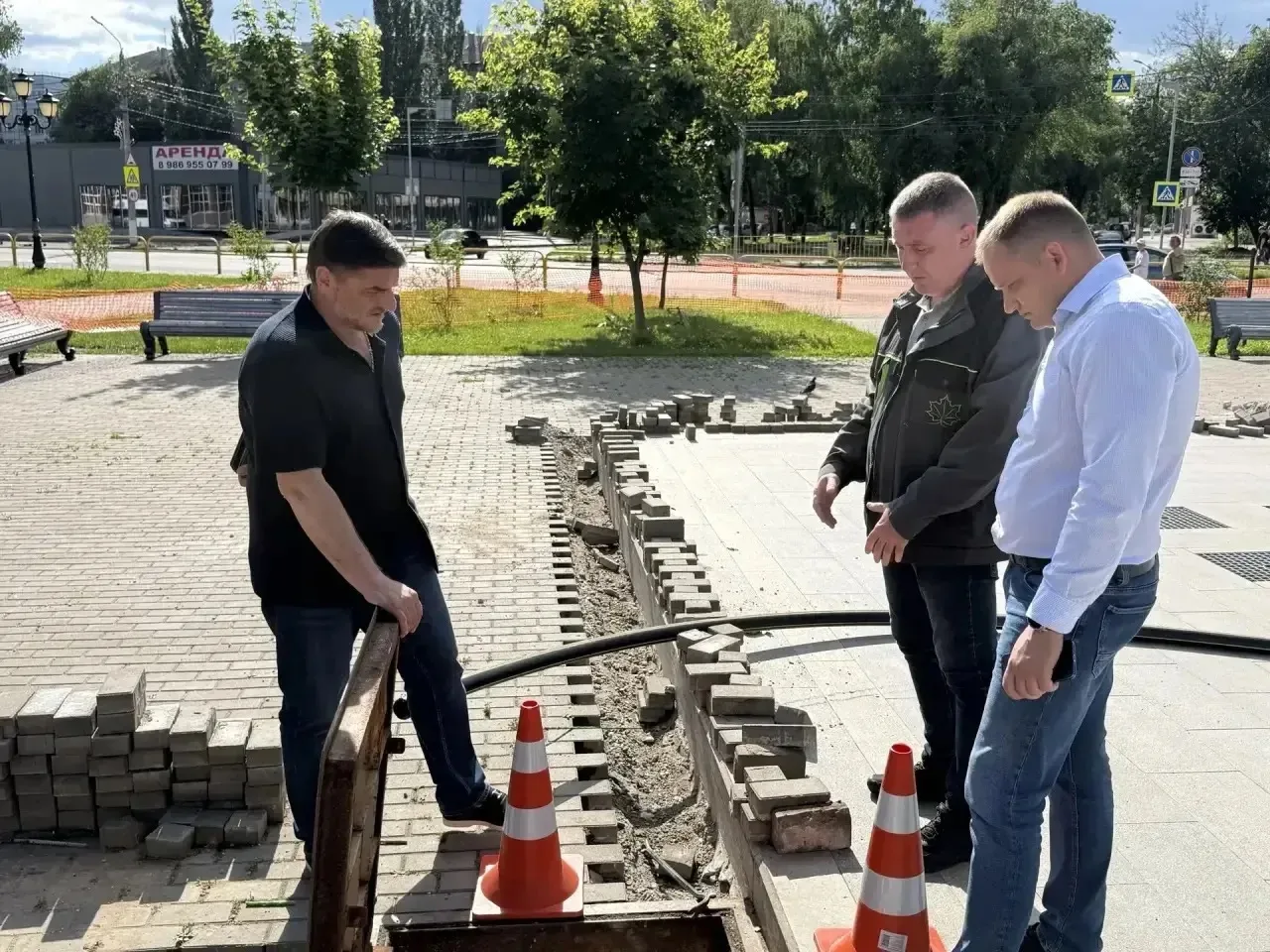 Продолжаем работу по возрождению фонтана и площади перед филармонией. Совместно с заместителем Главы
