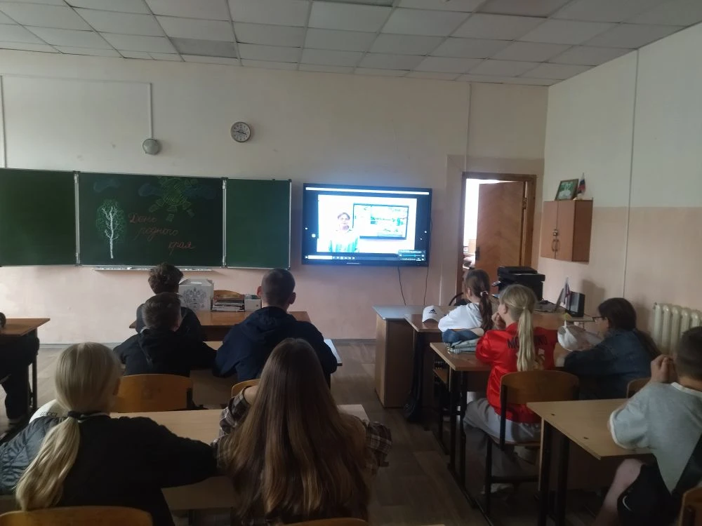 День родного края🌾
В нашем лагере прошла интересная викторина «Знаешь ли ты свой край?»
В начале ме