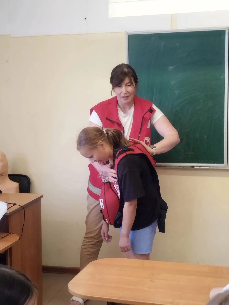 8 день.
Безопасность превыше всего: в нашем школьном лагере прошли занятия по оказанию первой помощи