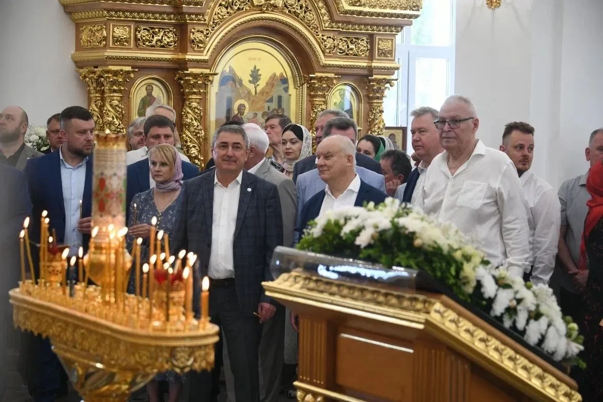 🕊 В эту субботу приняла участие в торжественном открытии и освящении Свято-Троицкий храма в новом м