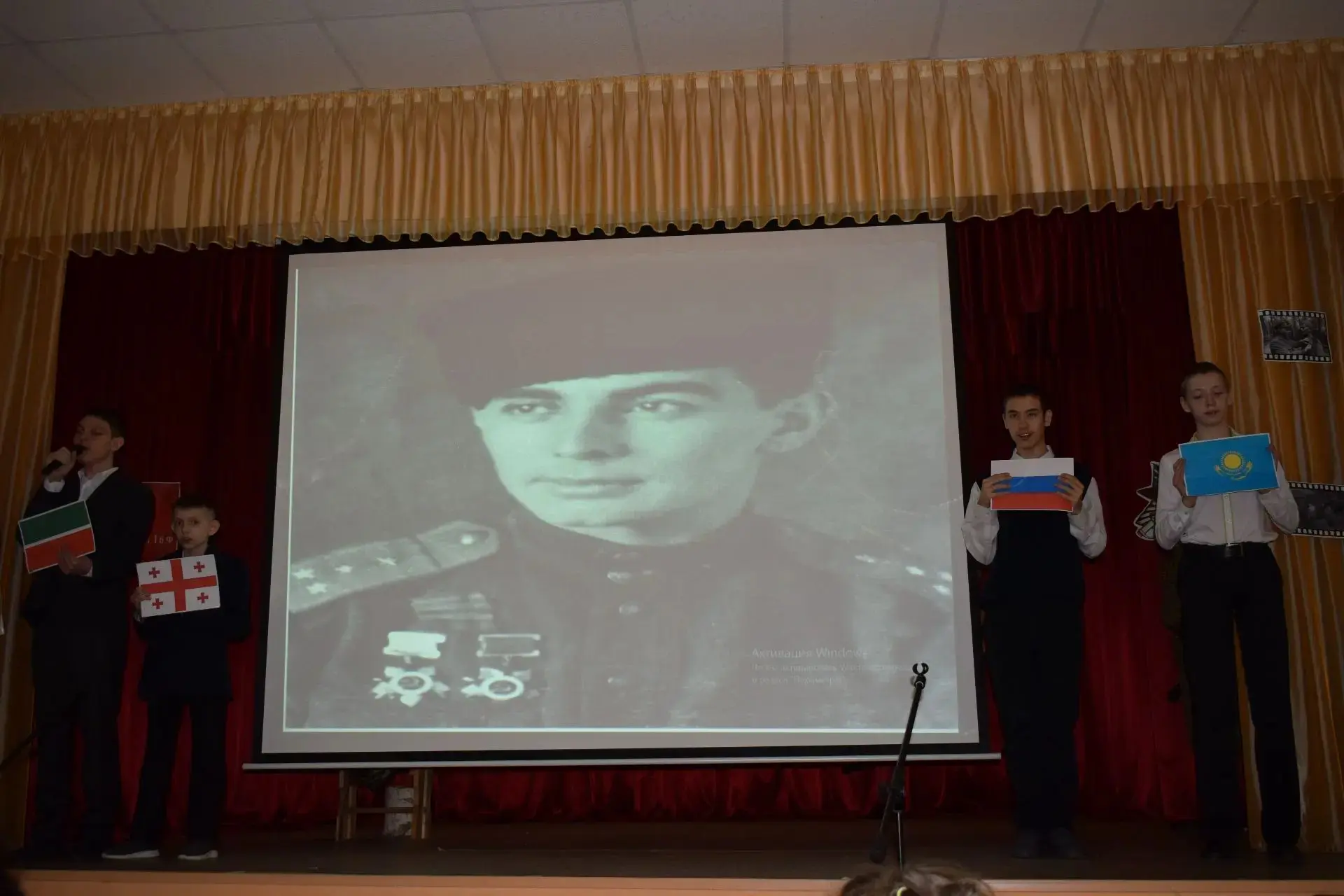 Праздничный концерт ко Дню Победы                                                                   