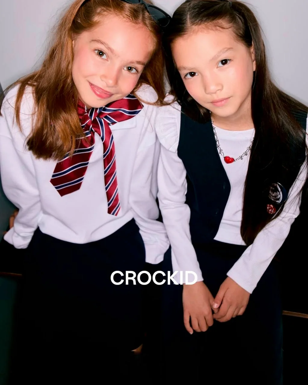 Школа, школа, я скучаю 🎒

Ну или пока не скучаю, но одежду к новому учебному году уже пора выбирать