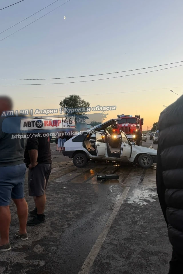 Вчера  вечером Авария в п.Черемисиново. Водитель жив.