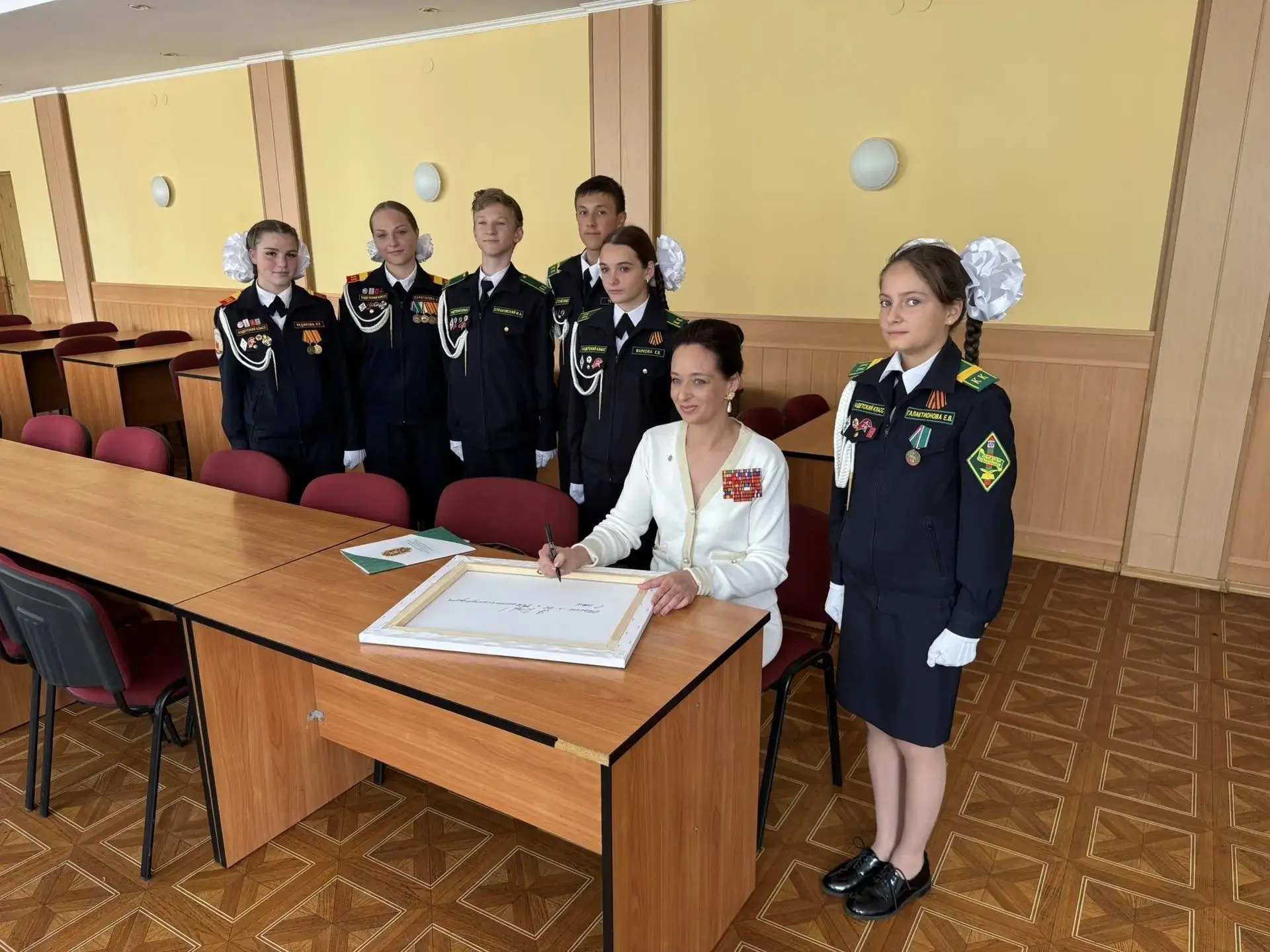 Кадеты школы – участники патриотической акции «Лучшим воинам Мира»

В Калининграде прошла всероссийс
