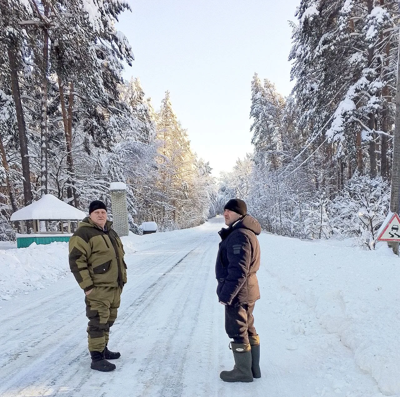 Патрулирование участков земель лесного фонда Юрсовского лесничества, по заданным маршрутам, в целях 