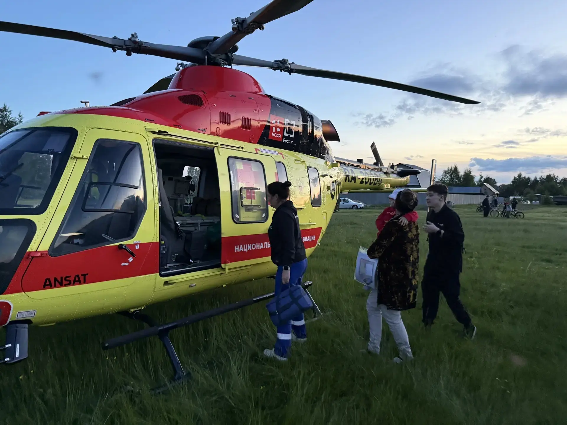 04.06.2026 г состоялся очередной вылет вертолета санавиации. Из Пошехонской районной больницы силами