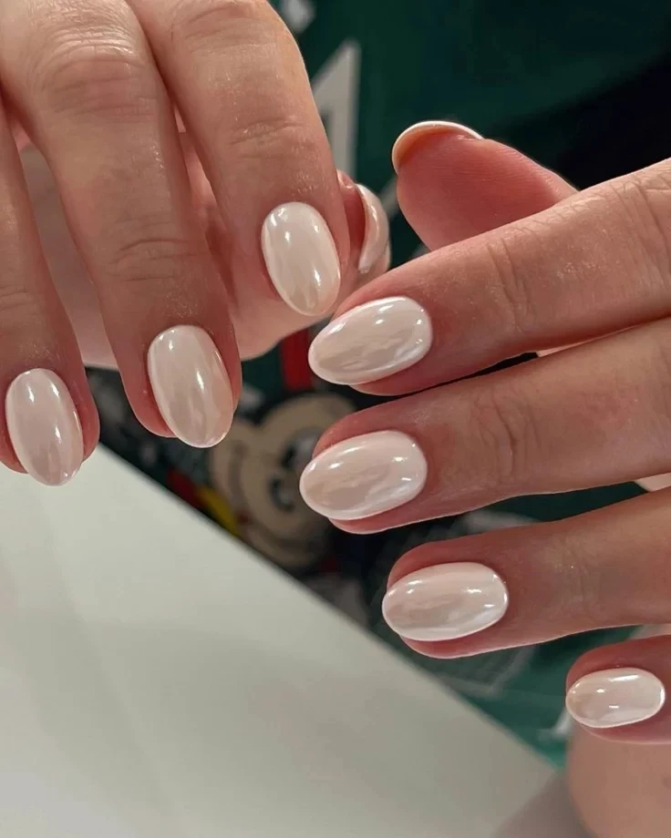 ✔️ 7 вариантов
короткого маникюра с втиркой 

Нежно и аккуратно 🤍✨

💅 Идеи для маника