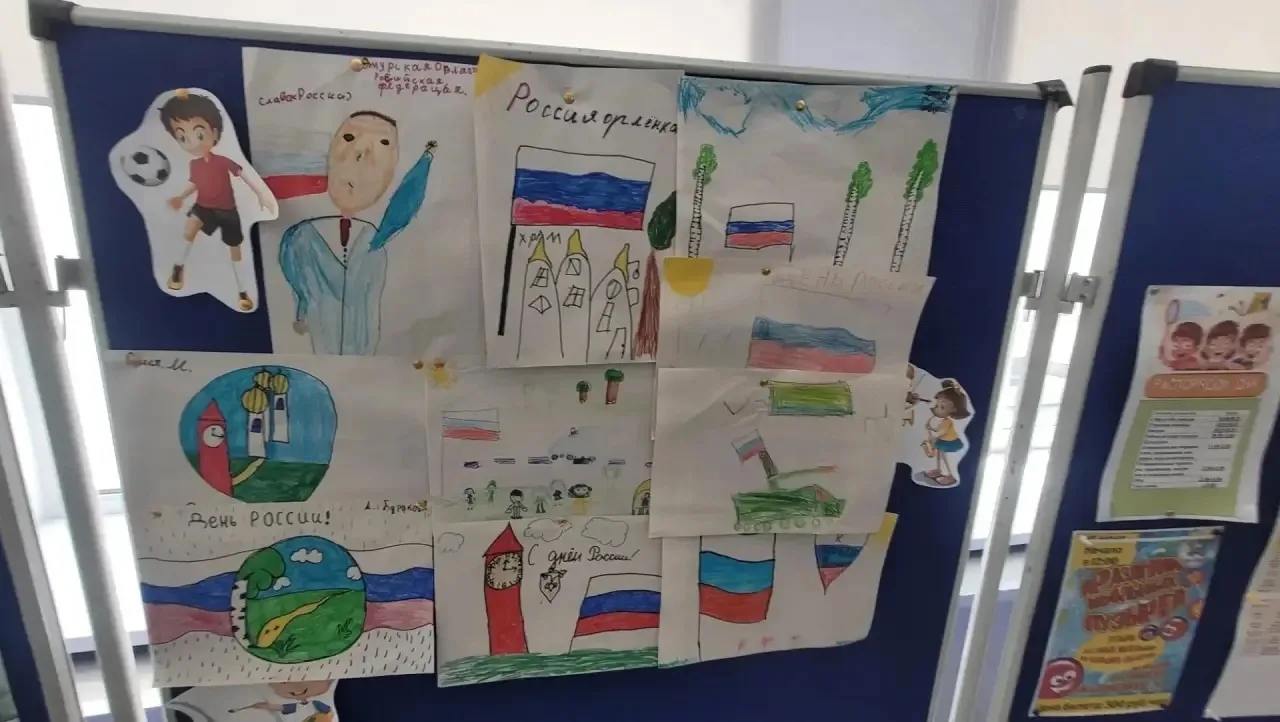 Девятый день в пришкольном лагере "Радуга".
С самого утра в лагере царила атмосфера творчества и вес