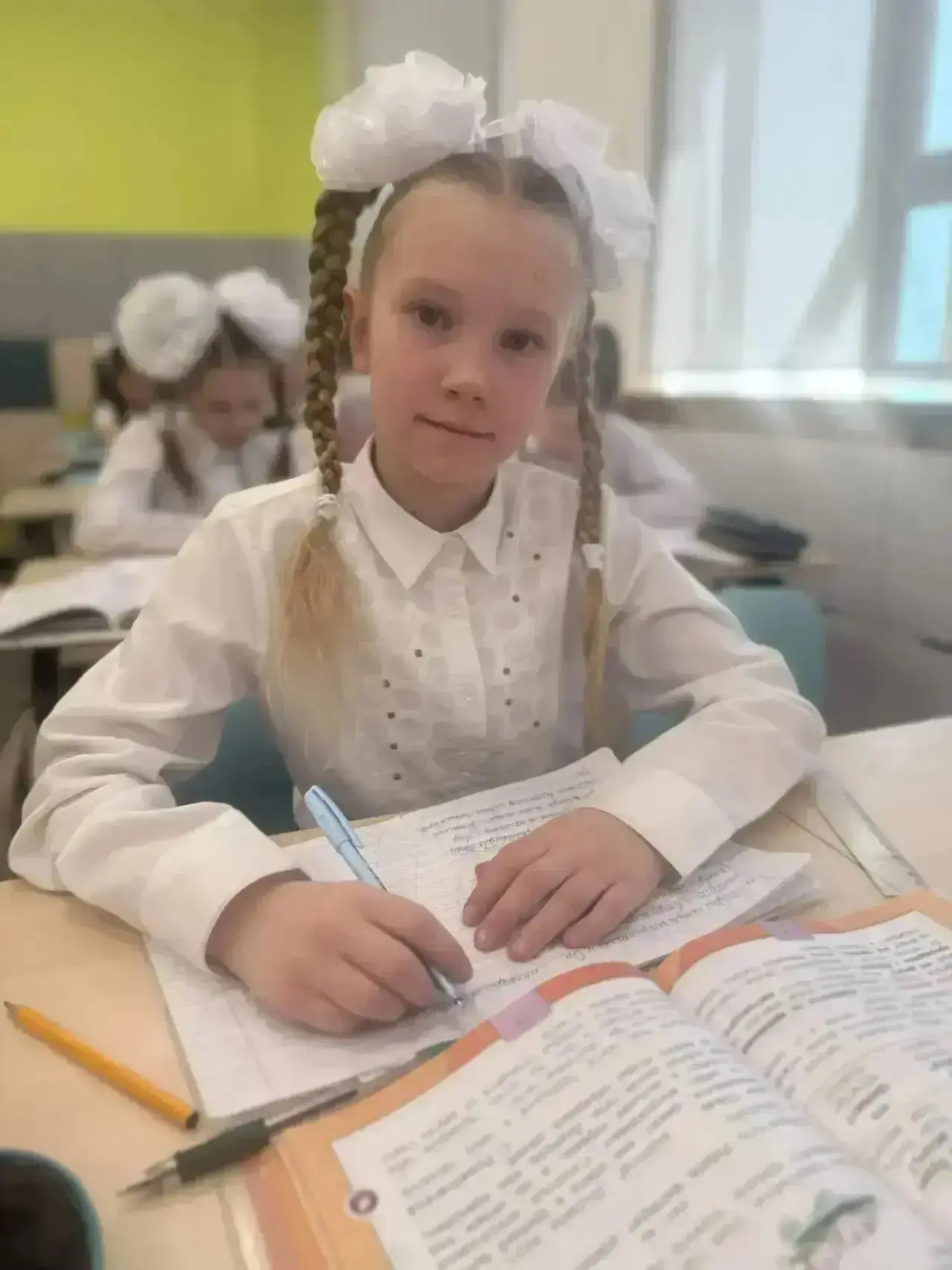 🎉 Мы рады сообщить, что ученица 3 «Н» класса - Настя Г., успешно прошла  конкурсный отбор и получил