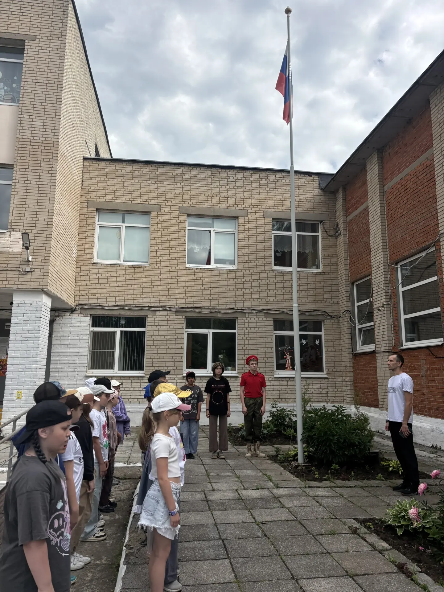 ☀️ Третья неделя в лагере «Солнышко» стартовала бодро и познавательно!

   Новая неделя началась с т