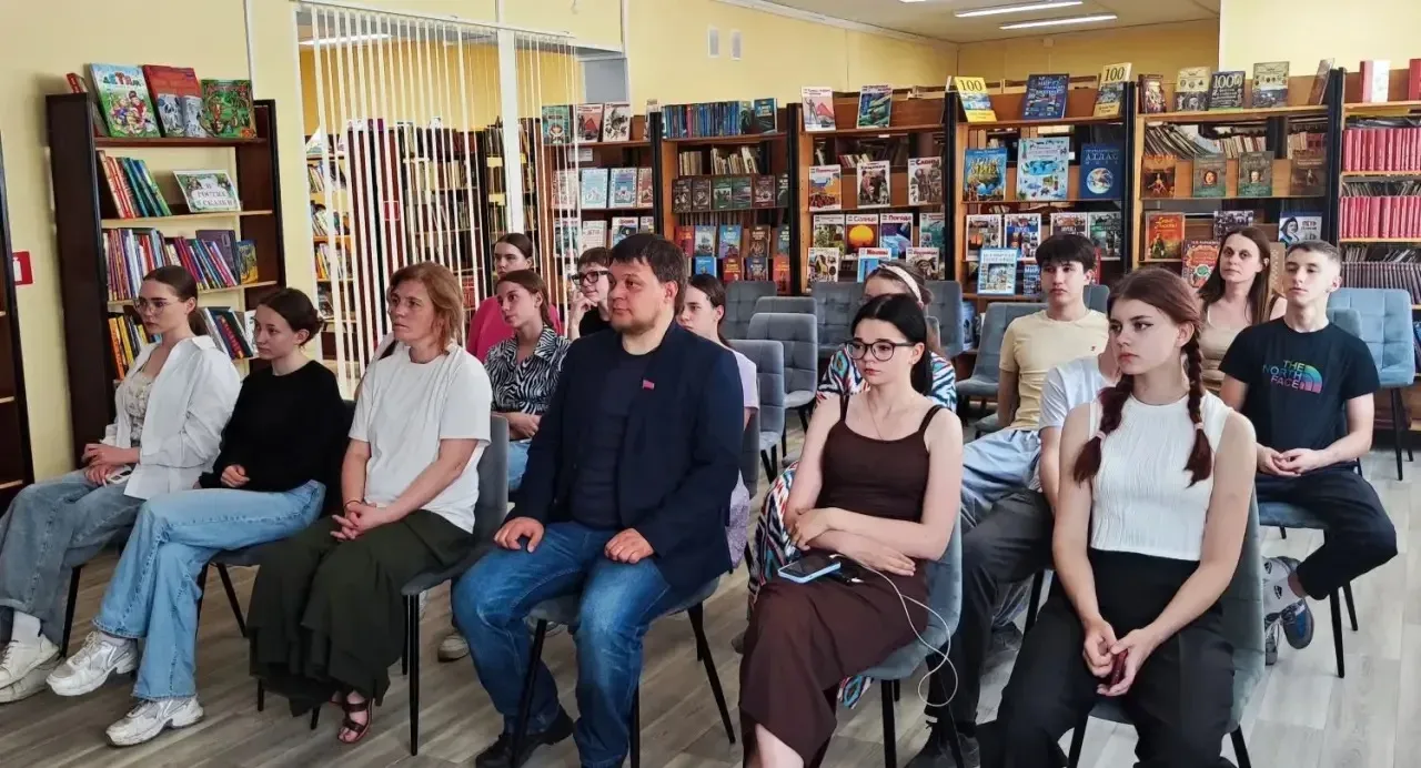 21 мая в Воскресенской городской библиотеке №1 в рамках проекта «Успех в единстве поколений» для уча