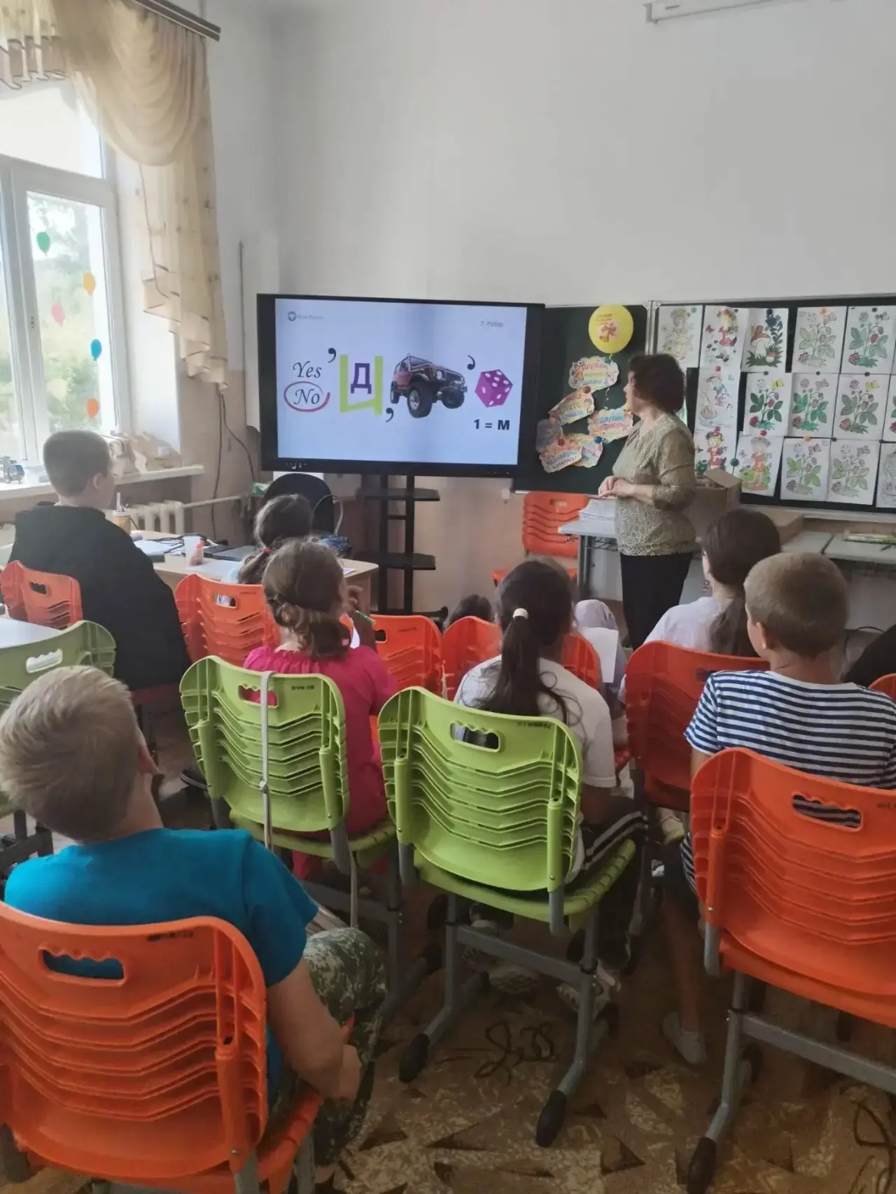 Денежный интеллект на максимум! 💡 Наши ребята — самые финансово грамотные! 💰🚀

В нашем пришкольно