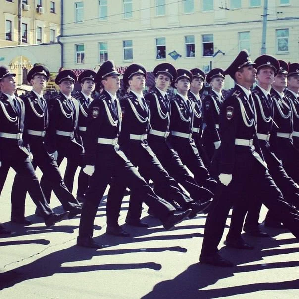 Всем привет! 🇷🇺
( фото архив 2015 год)

Друзья, поздравляю всех с Днем Победы! 🪖⭐

9 мая - это не