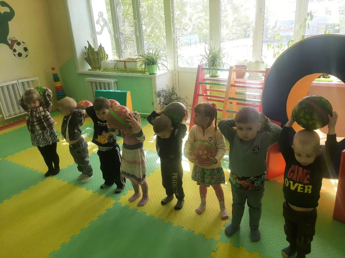 Наш кружок "Непоседы" для ребят 2–3 лет завершил работу! Главный итог — это счастливые глаза детей, 