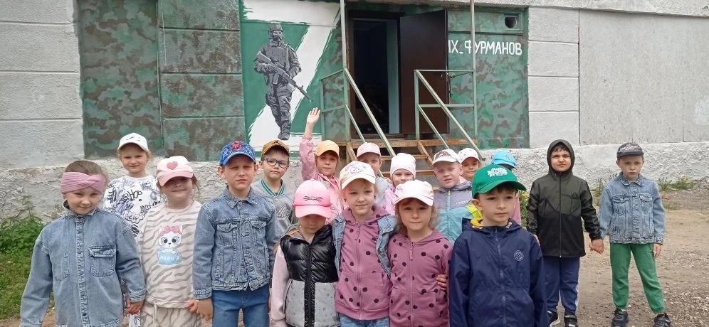 В преддверии Великого праздника 9 мая дети группы «Звёздочки»  посетили волонтерский центр, куда отн