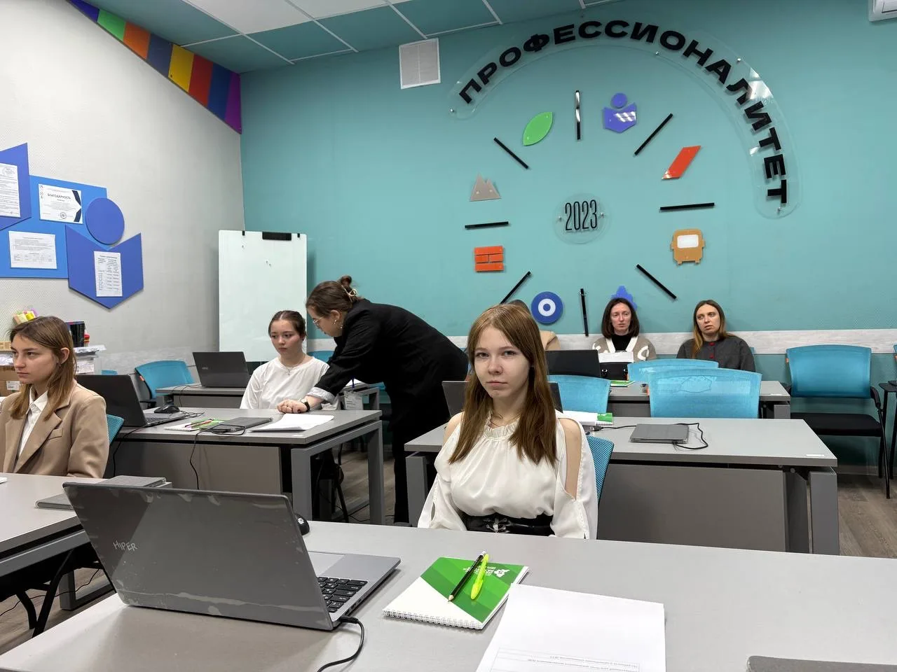📢 Сегодня стартовали отборочные региональные этапы Чемпионатного движения «Профессионалы»! Первые ф