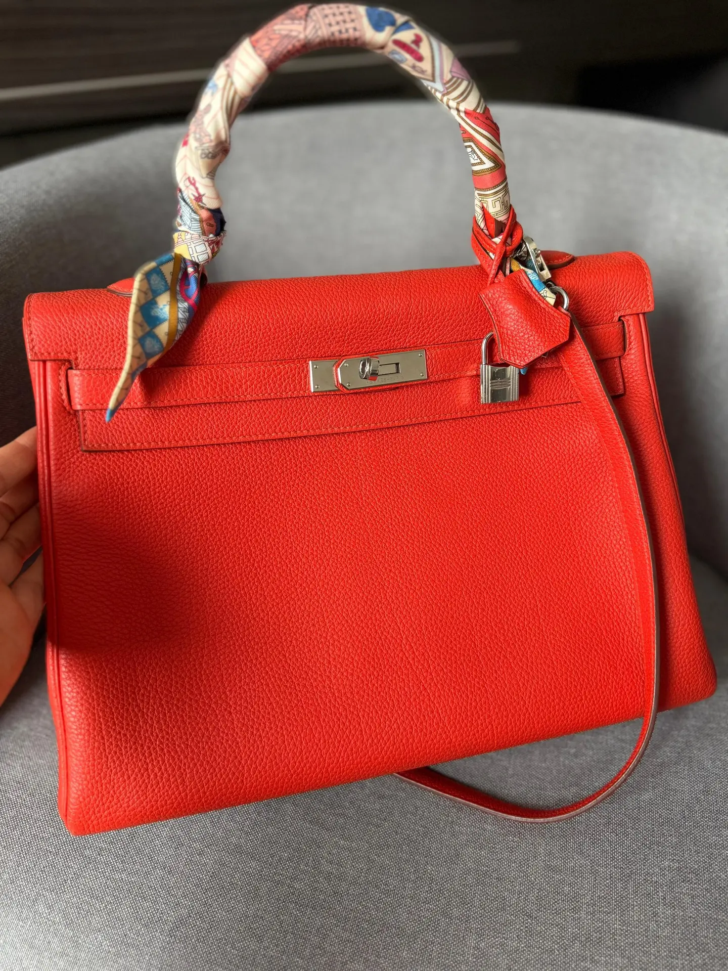 #1009
❗️Снижение ❗️
Шикарная Hermes Kelly 35 Togo . Цвет capucine. Состояние отличное . Покупали в 2