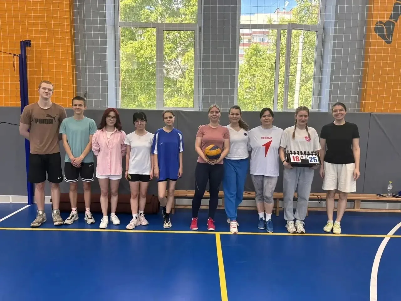 🔥 Сегодня в нашем спортивном зале было по-настоящему жарко! 

Состоялся товарищеский матч между сбо