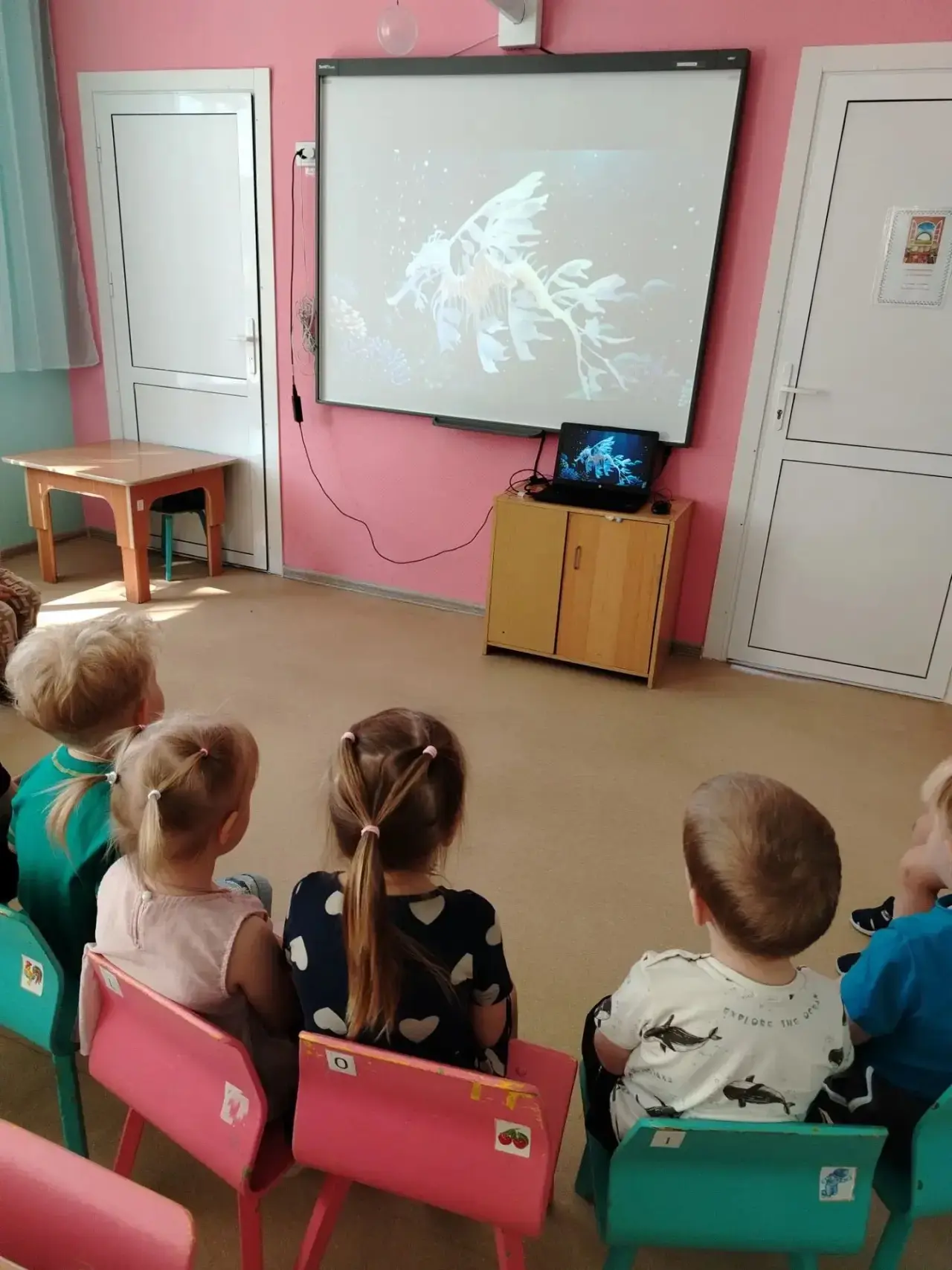 🐬 Погружение в тайны океана: как прошла наша подводная экспедиция! 🌊
Сегодня вторая младшая группа