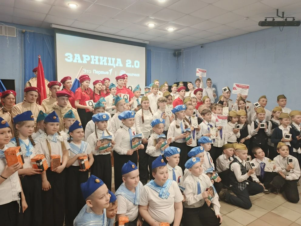 Завершился муниципальный этап военно-патриотической игры «Зарница 2.0» ⛺️

Сегодня на площади Парфин