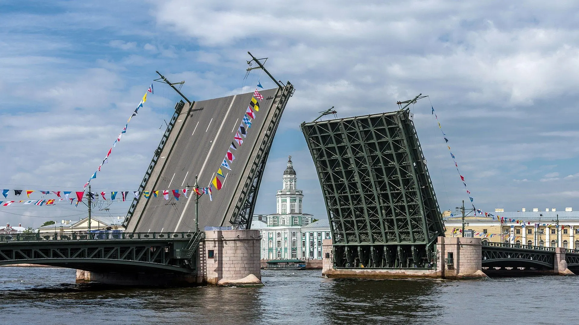 Календарь мероприятий в Санкт-Петербурге на май 2026 года

🚢 Бесплатный вход на ледокол «Красин»

Р