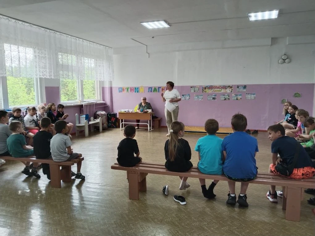 Безопасность детей — главный приоритет: на летней площадке прошел инструктаж по действиям при атаке 