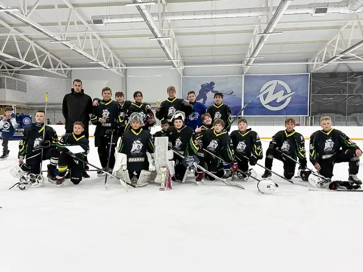 🏒 Хоккеисты СШ «Водник» привезли «золото» из Талицы

В последние дни весны юные хоккеисты завершили