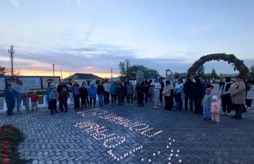 9 мая на центральной площади нашего посёлка состоялся торжественный митинг, посвящённый 81 - й годов