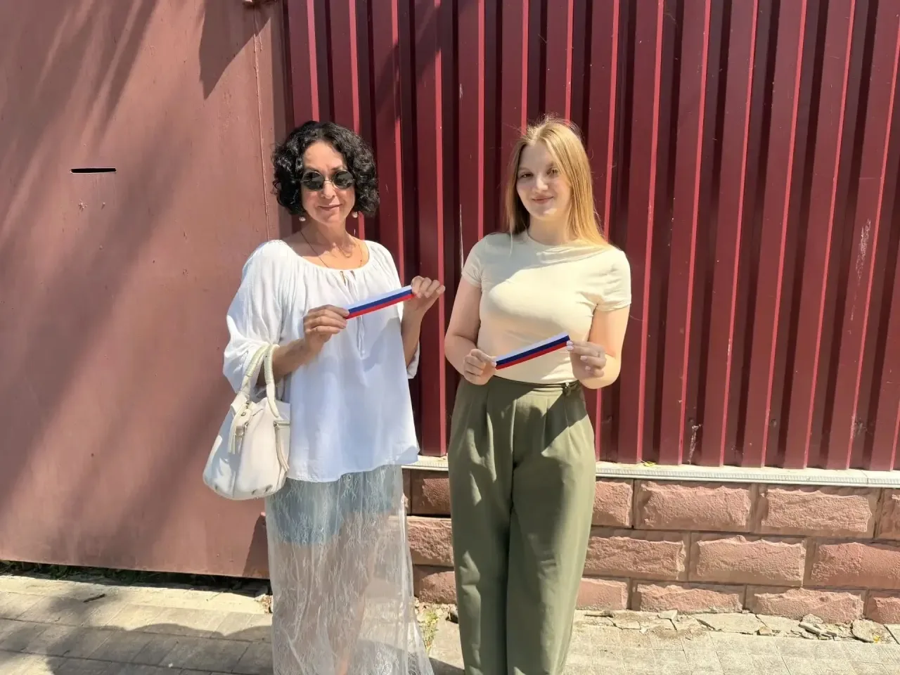 🎗️🇷🇺Сегодня в сквере Дворца культуры имени В.Н. Леонова царила особенная атмосфера. Сотрудники дв